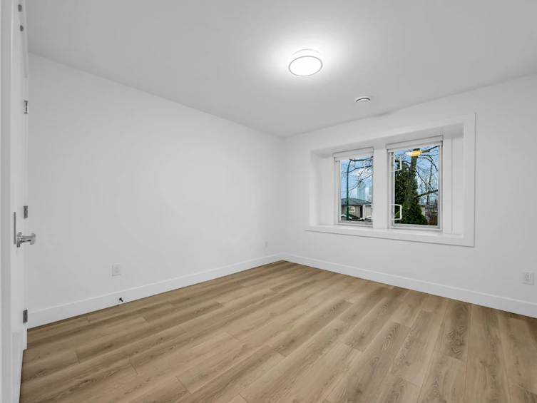 4267 Parker Street, Burnaby, BC, V5C 3C4 - 26