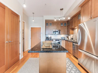 306-240 Salter Street - 2
