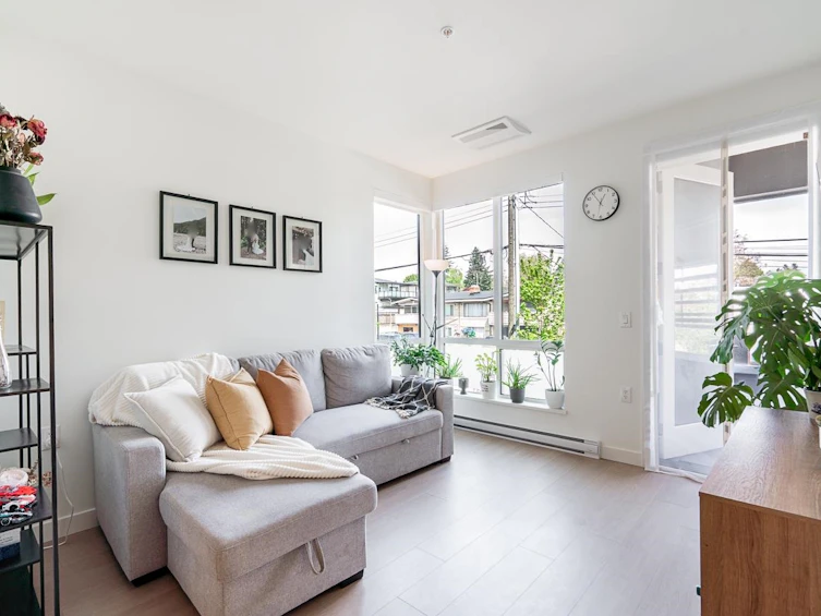 207-7599 15th Street, Burnaby, BC, V3N 0H9 - 15