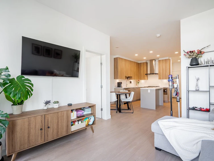 207-7599 15th Street, Burnaby, BC, V3N 0H9 - 18