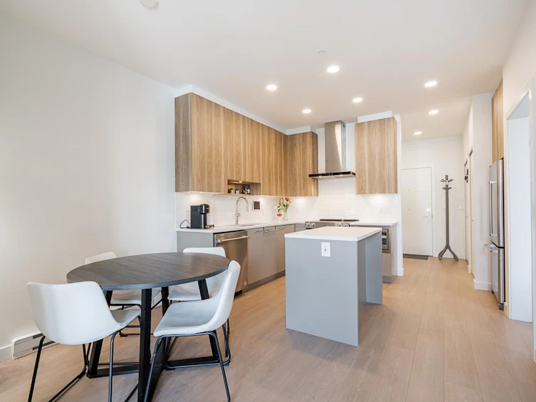 207-7599 15th Street, Burnaby, BC, V3N 0H9 - 12