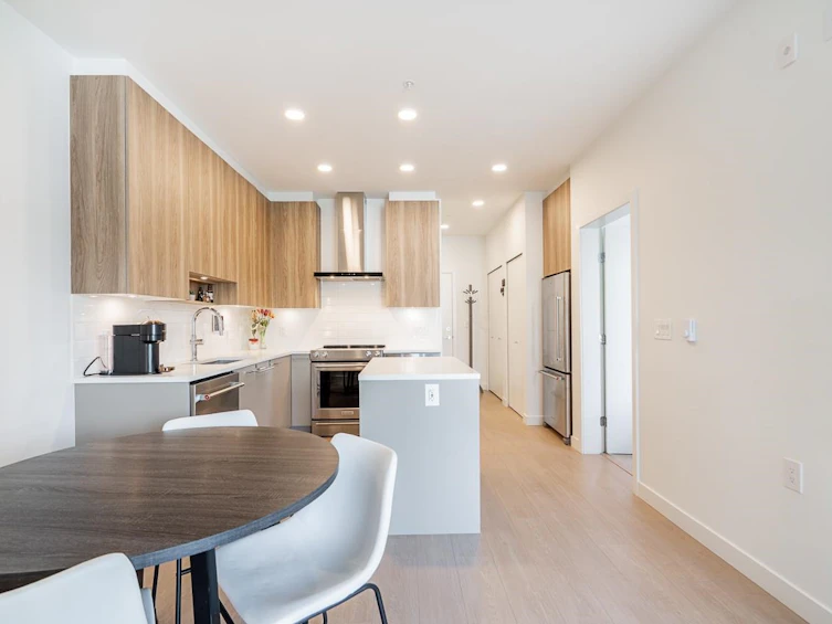207-7599 15th Street, Burnaby, BC, V3N 0H9 - 13