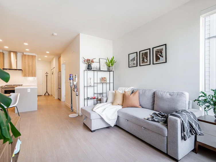 207-7599 15th Street, Burnaby, BC, V3N 0H9 - 19