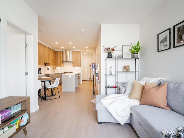 207-7599 15th Street, Burnaby, BC, V3N 0H9 - 17