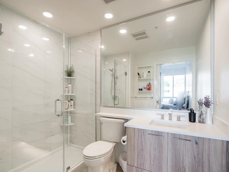 207-7599 15th Street, Burnaby, BC, V3N 0H9 - 22
