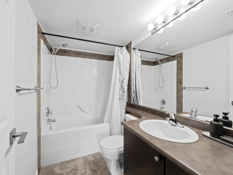 210-5438 198 Street, Langley, BC, V3A 1G2 - 14