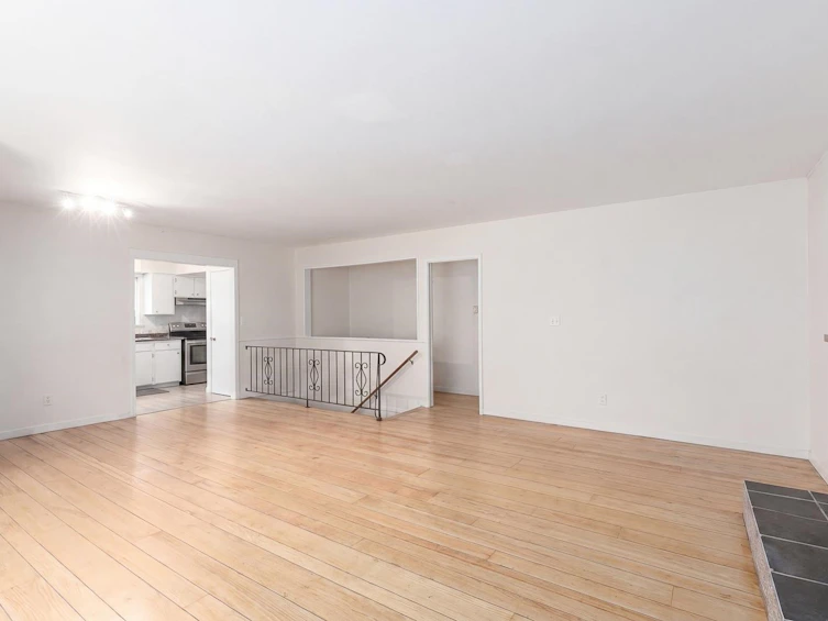 164 E Carisbrooke Road, North Vancouver, BC, V7N 1M9 - 5