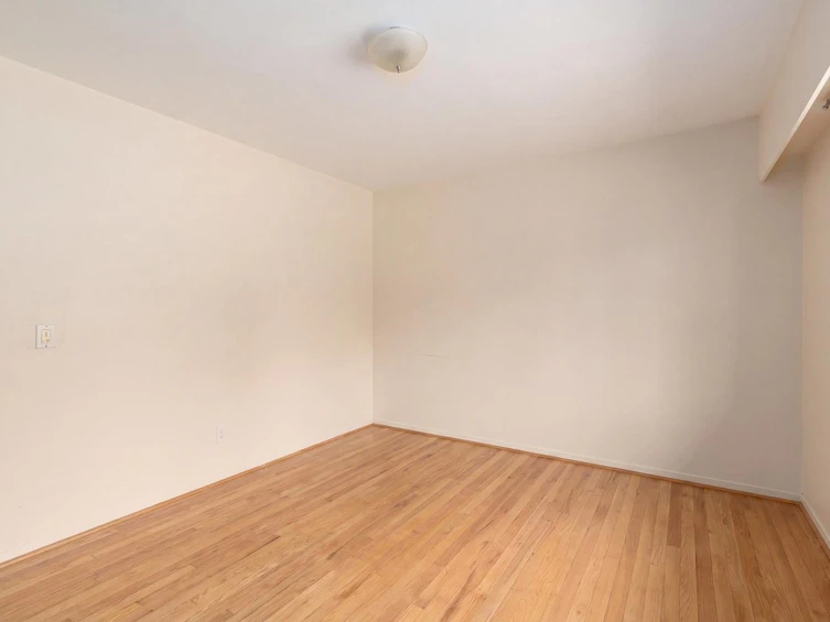 164 E Carisbrooke Road, North Vancouver, BC, V7N 1M9 - 11