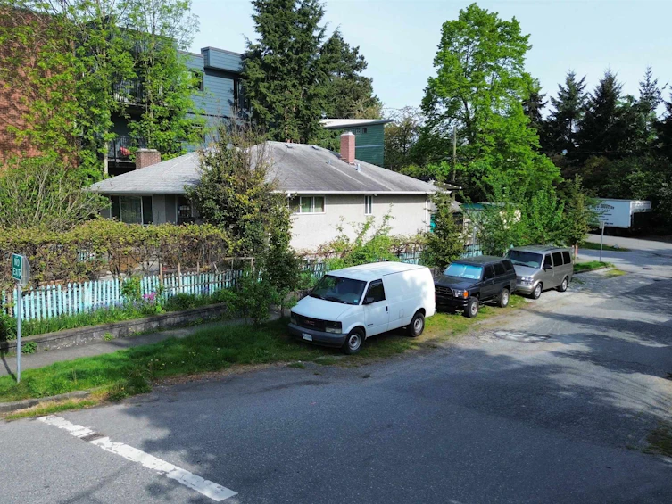 1385 E 7th Avenue, Vancouver, BC, V5N 1R6 - 5