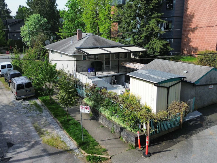 1385 E 7th Avenue, Vancouver, BC, V5N 1R6 - 9