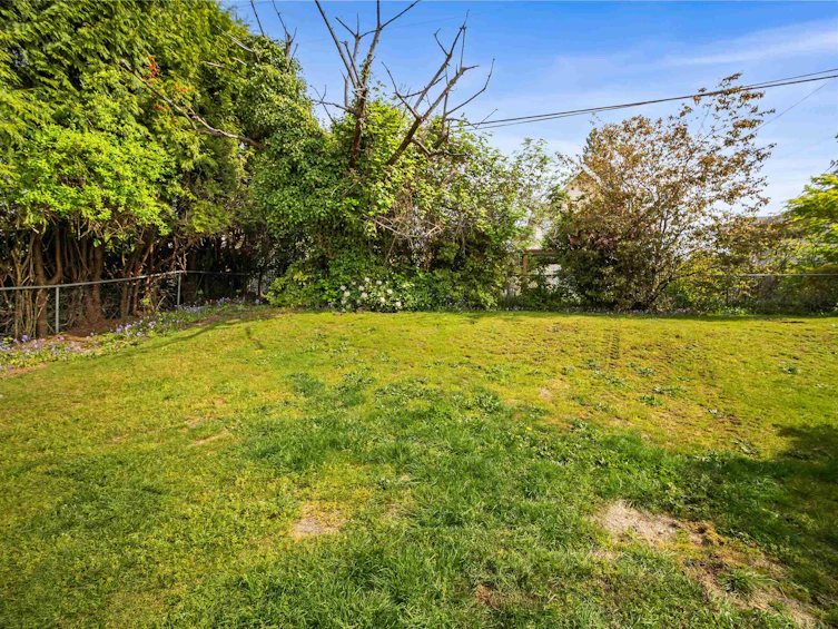2762 Newmarket Drive, North Vancouver, BC, V7R 2T4 - 23