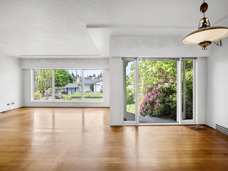 2762 Newmarket Drive, North Vancouver, BC, V7R 2T4 - 6