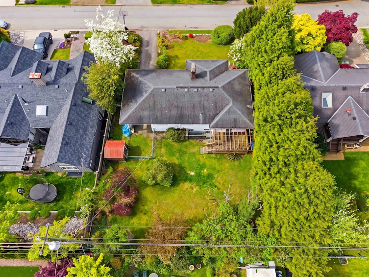 2762 Newmarket Drive, North Vancouver, BC, V7R 2T4 - 25