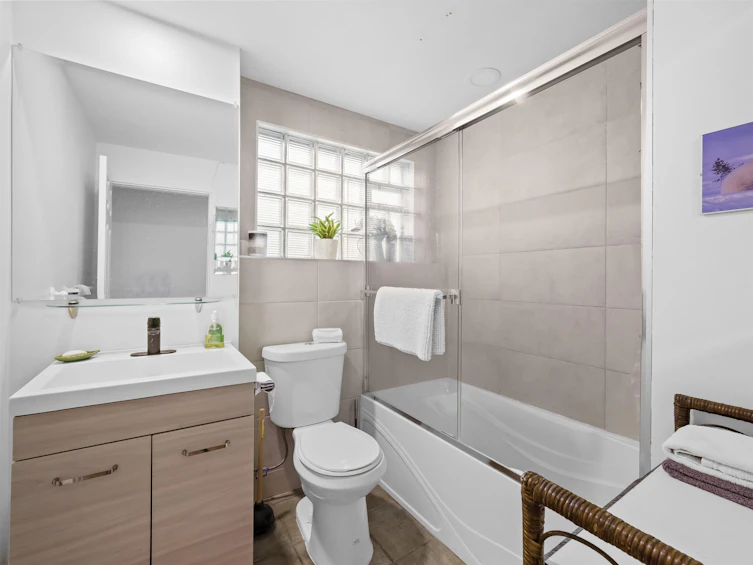 998 Fairway Drive, North Vancouver, BC, V7G 1L8 - 31