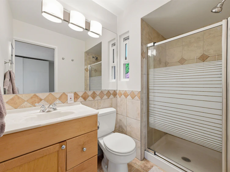 2563 Ashurst Avenue, Coquitlam, BC, V3K 5T7 - 20