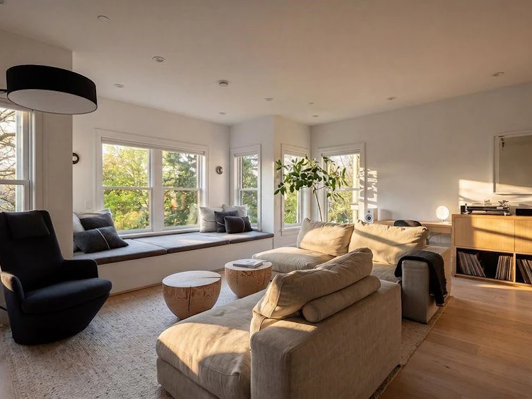 867 E Georgia Street, Vancouver, BC, V6A 2A4 - 3