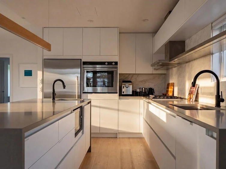867 E Georgia Street, Vancouver, BC, V6A 2A4 - 9