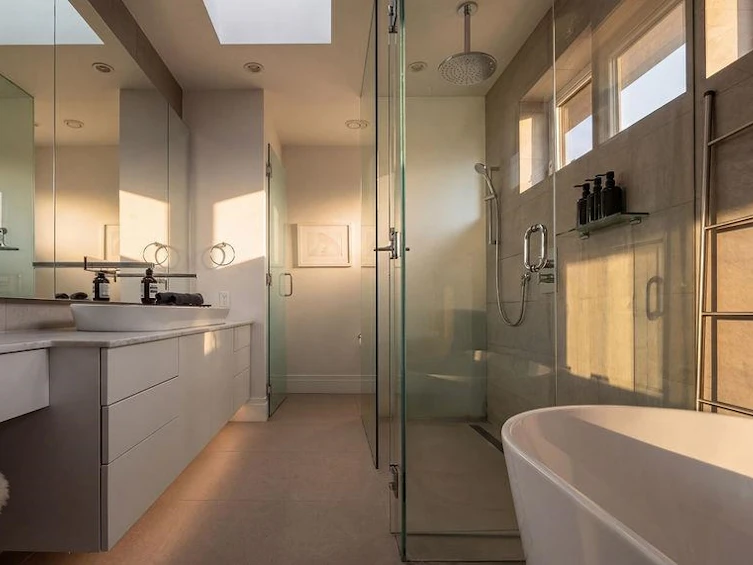 867 E Georgia Street, Vancouver, BC, V6A 2A4 - 19
