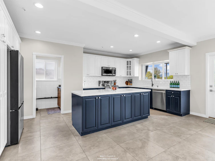 627 E 30th Avenue, Vancouver, BC, V5V 2V7 - 7
