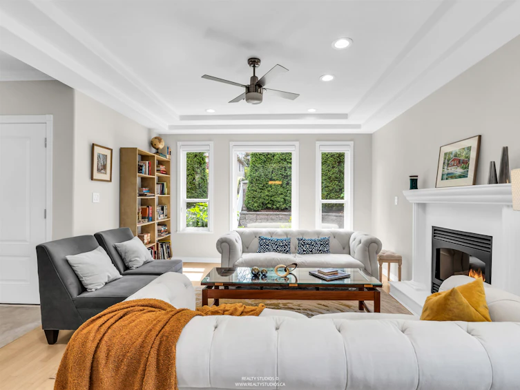 627 E 30th Avenue, Vancouver, BC, V5V 2V7 - 4