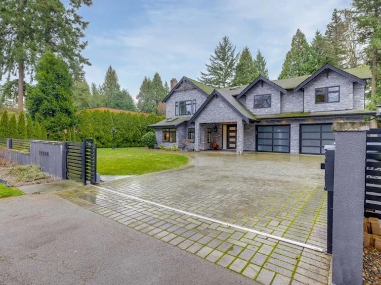 13330 20 Avenue, Surrey, BC, V4A 1Z4