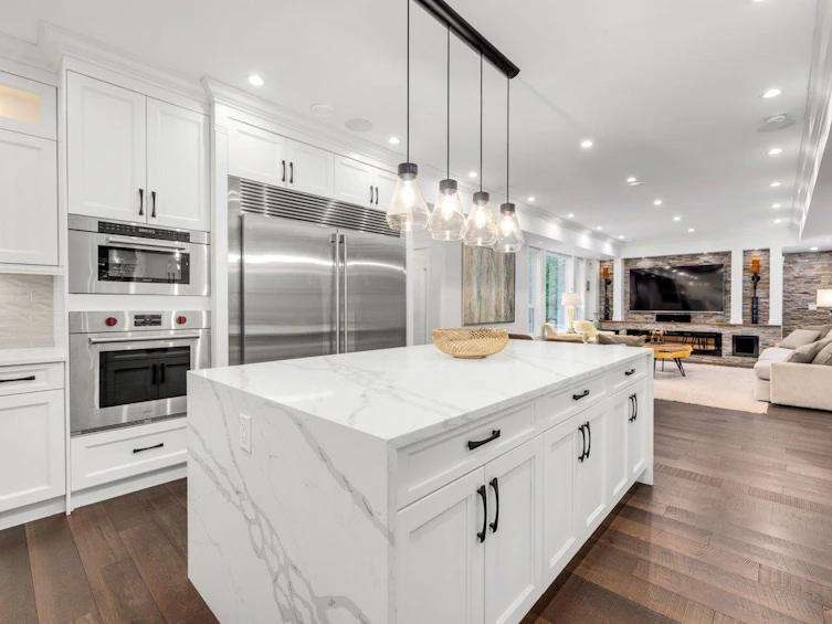13330 20 Avenue, Surrey, BC, V4A 1Z4 - 13
