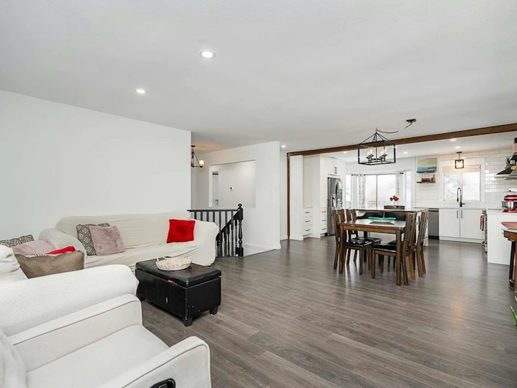 6074 188 Street, Surrey, BC, V3S 7V9 - 9