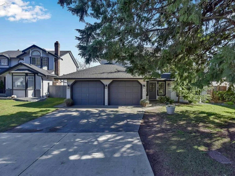 6074 188 Street, Surrey, BC, V3S 7V9 - 2