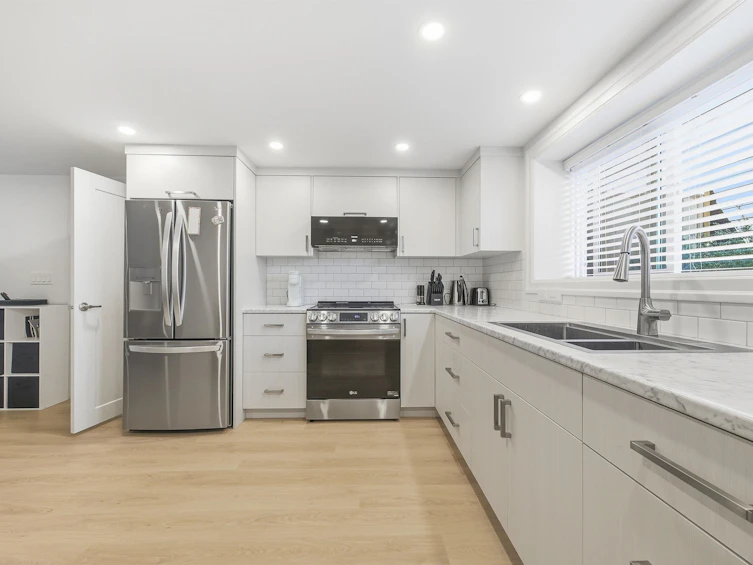 4850 Highlawn Drive, Burnaby, BC, V5C 3T1 - 20