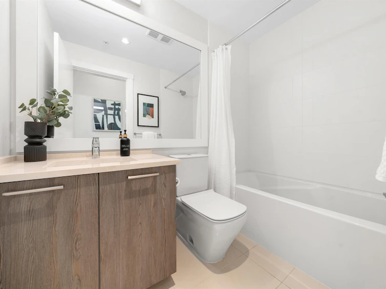 301-123 W 1st Street, North Vancouver, BC, V7M 0E5 - 15