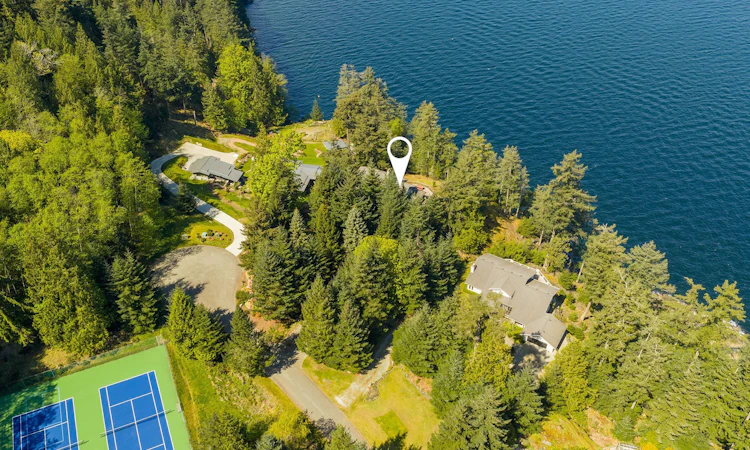 520 Smugglers Cove Road