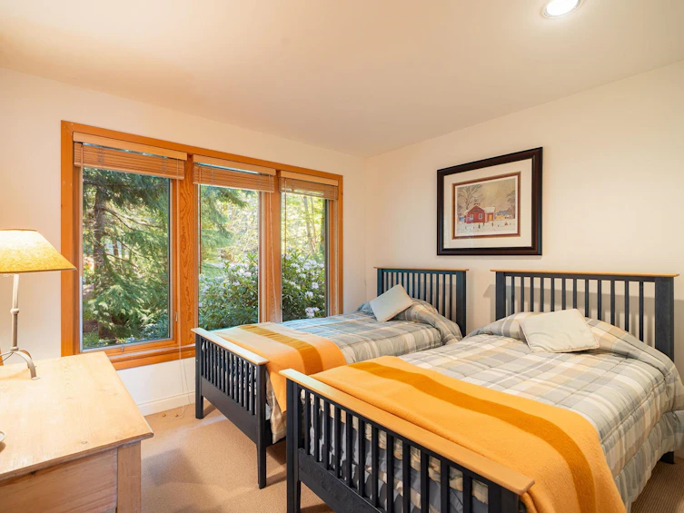 520 Smugglers Cove Road, Bowen Island, BC, V0N 1G1 - 28