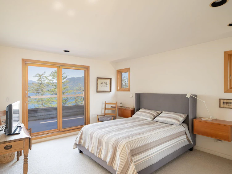 520 Smugglers Cove Road, Bowen Island, BC, V0N 1G1 - 25