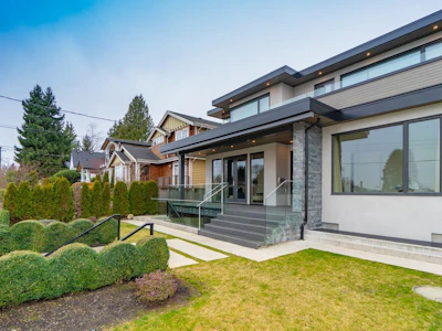 1465 Jefferson Avenue - 2