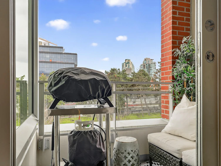 417-221 Union Street, Vancouver, BC, V6A 0B4 - 5