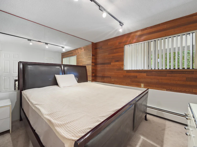 6264 Bryant Street, Burnaby, BC, V5H 1Y2 - 36