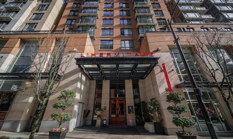 1107-788 Richards Street