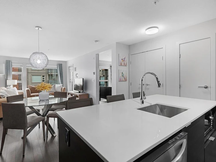 301-1673 Lloyd Avenue, North Vancouver, BC, V7P 0A9 - 7