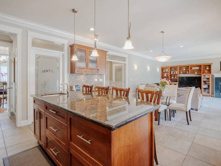 6648 181 Street, Surrey, BC, V3S 9A2 - 9