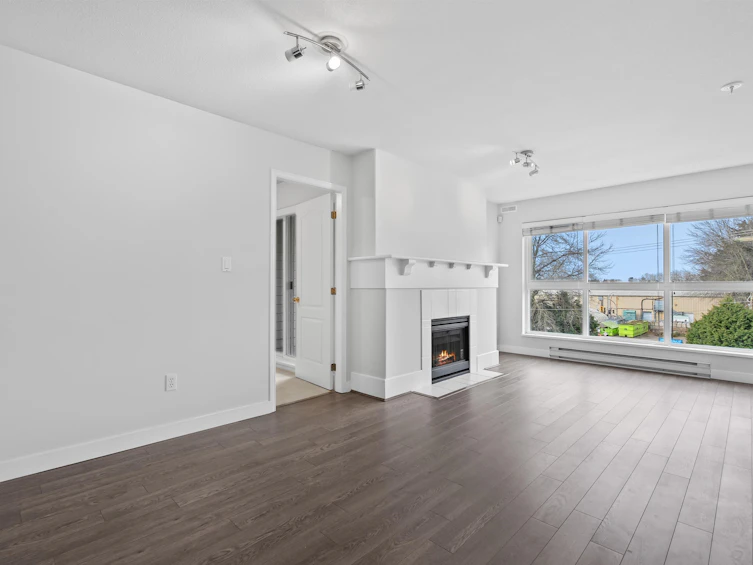 304-5500 Lynas Lane, Richmond, BC, V7C 5R5 - 7