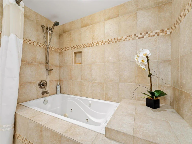 25-2236 Folkestone Way, West Vancouver, BC, V7S 2X7 - 28