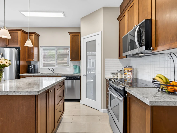 10131 241a Street, Maple Ridge, BC, V2W 0E6 - 8