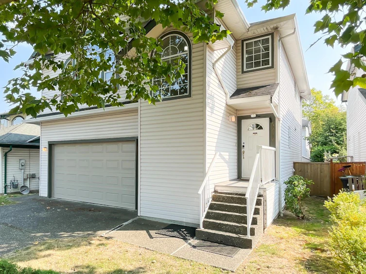 5240 Oliver Drive, Richmond, BC, V6V 2S8 - 2