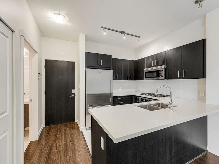 422-3133 Riverwalk Avenue, Vancouver, BC, V5S 0A7 - 2