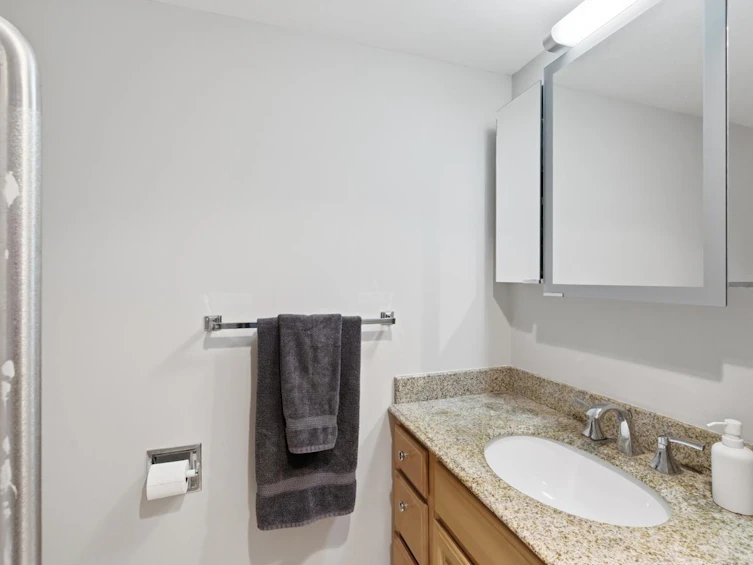 1605-320 Royal Avenue, New Westminster, BC, V3L 5C6 - 20