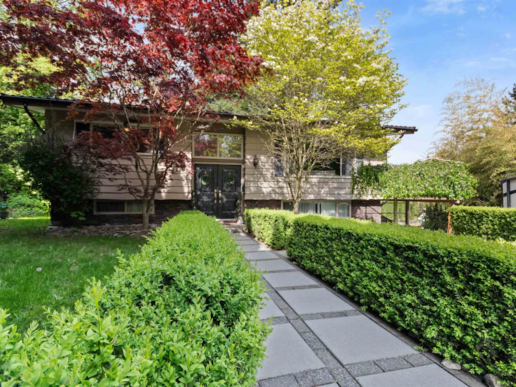 33191 Edgewood Avenue, Abbotsford, BC, V2S 8B4 - 2
