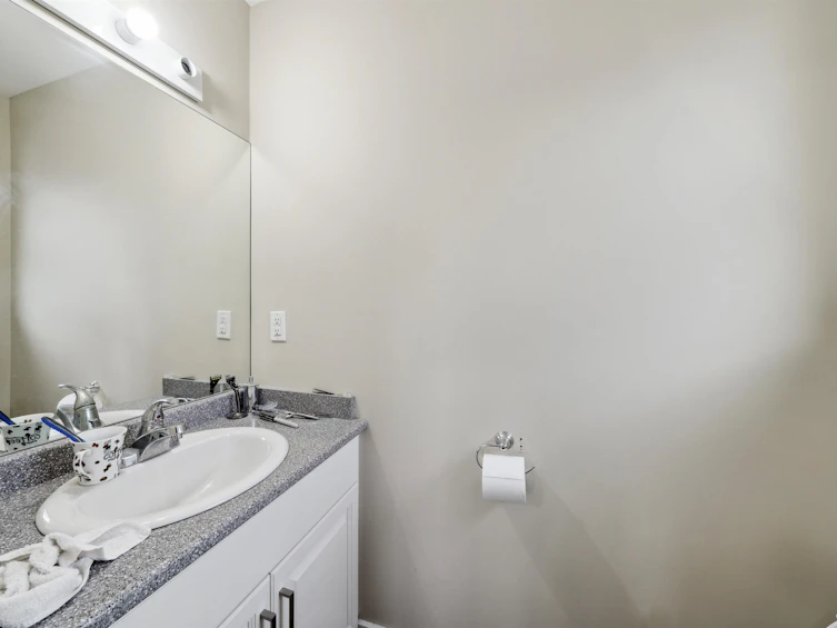 7143 Halifax Street, Burnaby, BC, V5A 1M1 - 7