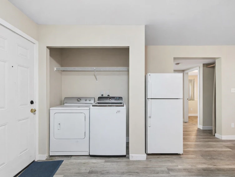7143 Halifax Street, Burnaby, BC, V5A 1M1 - 14