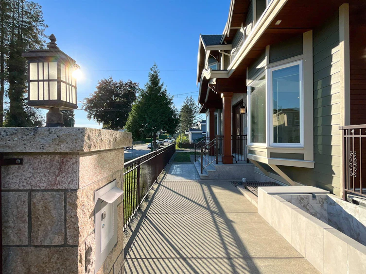 4319 Greta Street, Burnaby, BC, V5J 1N9 - 2