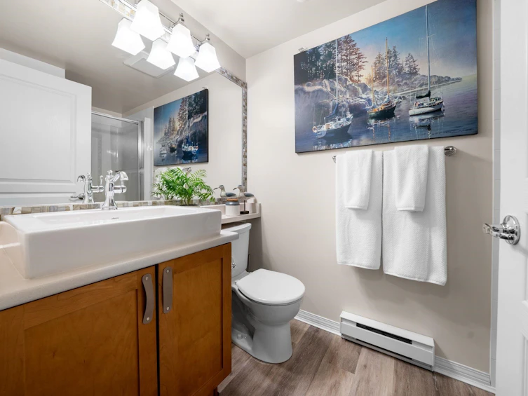 303-365 E 1st Street, North Vancouver, BC, V7L 4W5 - 18